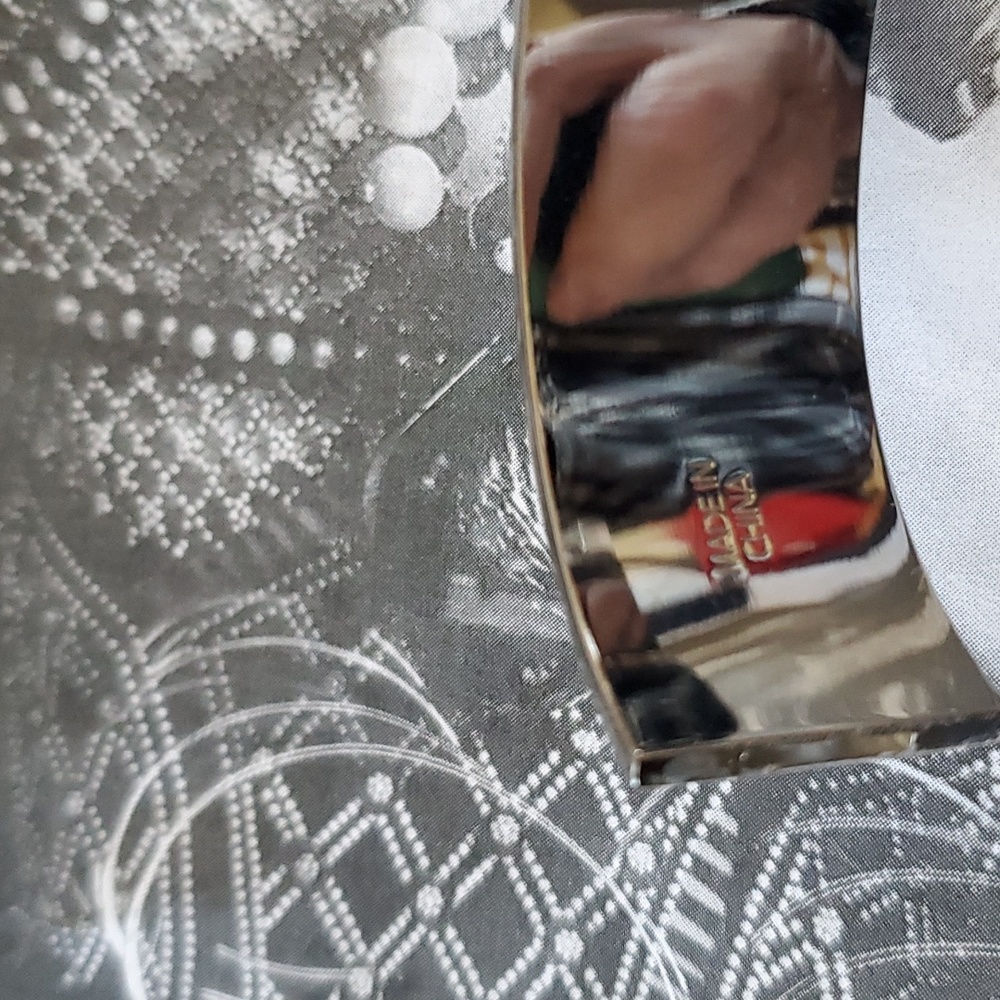 ALEXANDER MCQUEEN Bracelet - Picture 4 of 8